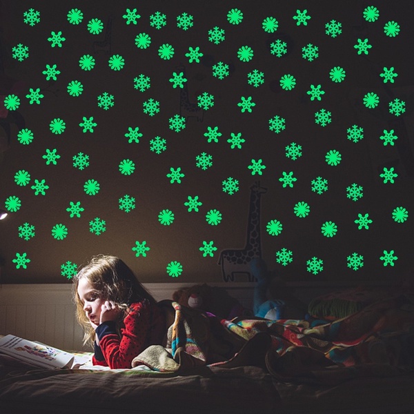 50Pcs Pack 3D Snowflake Luminous Self-adhesive DIY Wall Stickers Used for Bedroom Ceiling Wall Decorations