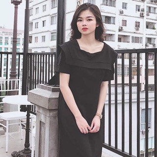 Đầm đen cổ vuông