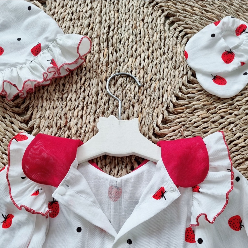 Bodysuit bé gái sơ sinh  [𝐓𝐀̣̆𝐍𝐆 𝐊𝐄̀𝐌 MŨ + 𝐆𝐈𝐀̀𝐘 𝐕𝐀̉𝐈 SU SHOP- Body quả dâu