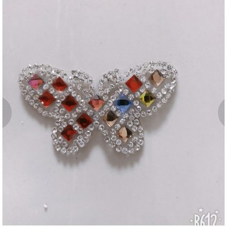 Hình ủi đá bướm