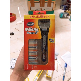 DAO CẠO RÂU GILLETTE 1+6 SKINGUARD nhật bản