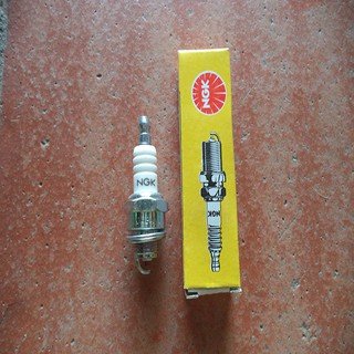 Bugi NGK BM6A dùng cho máy cắt cỏ,máy cưa gỗ 2 thì