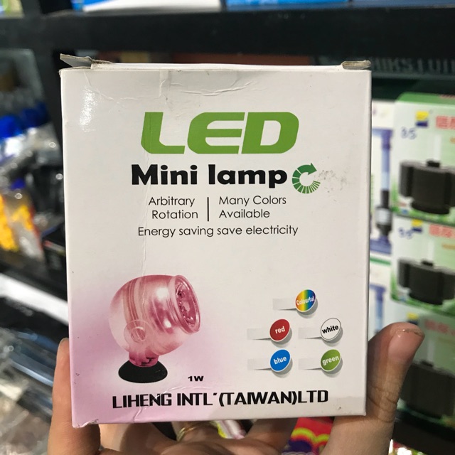 Đèn Led Rọi Trong Hồ Cá