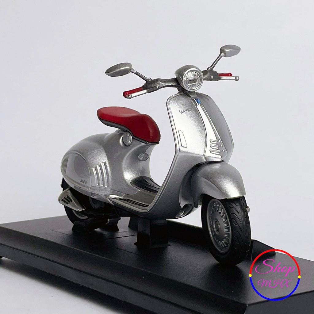 Xe mô hình mô tô Vespa 946 TẶNG KÈM BIỂN SỐ tỉ lệ 1:18 hãng Welly