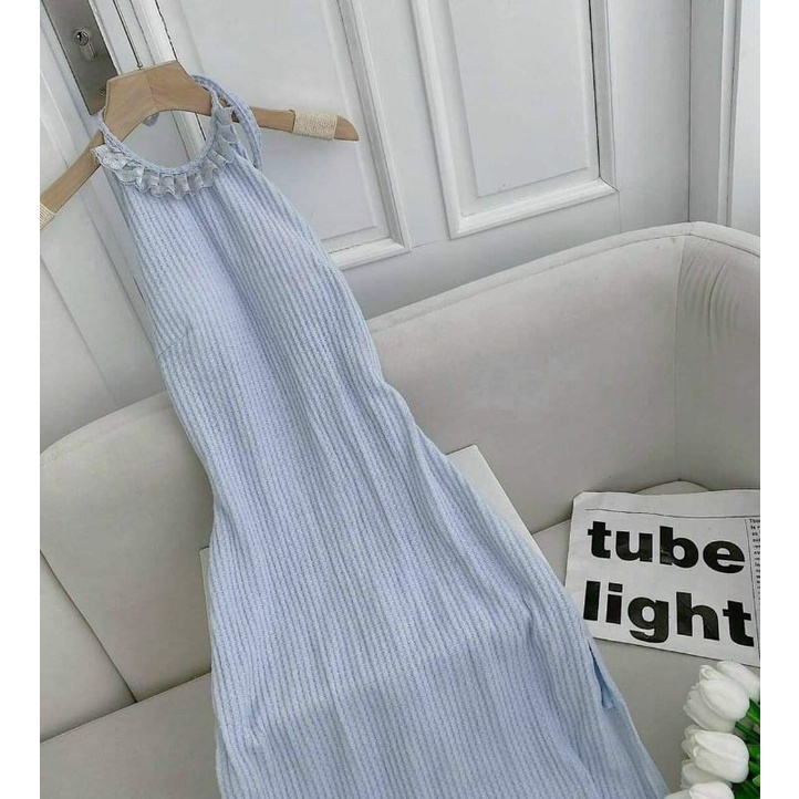 Váy len body xanh dương xẻ tà ngực cổ siêu xinh kèm ảnh thật