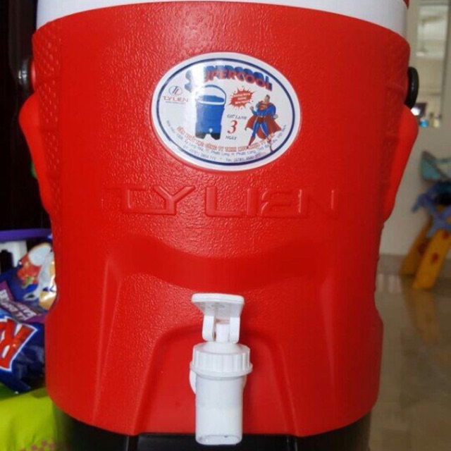 Bình nước giữ nhiệt có vòi