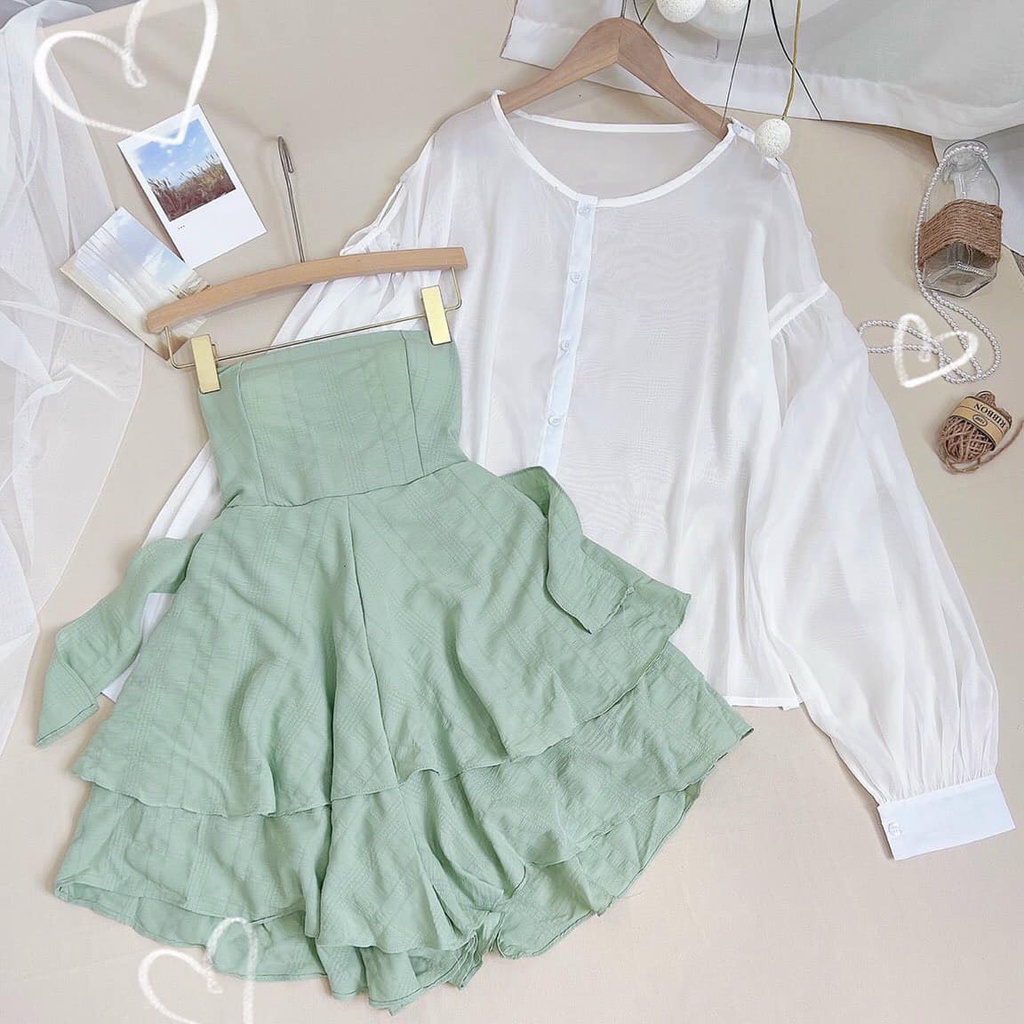 Set jump xanh mint + áo khoác trắng phong cách dạo phố năng động sexy