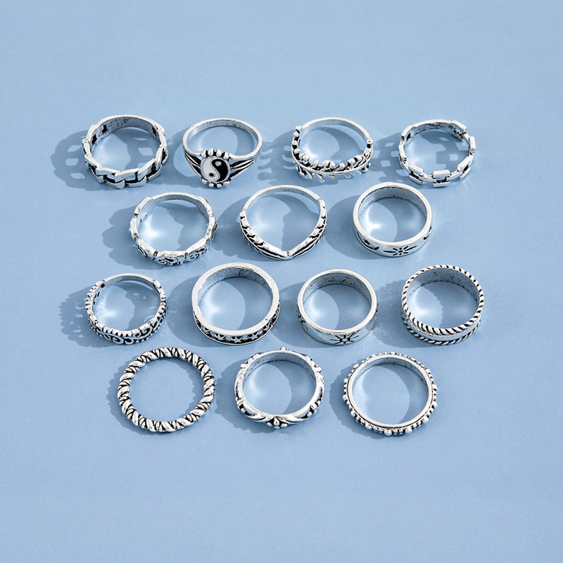 Bộ Nhẫn Bạc Cổ Điển Với 14 Đơn Vị