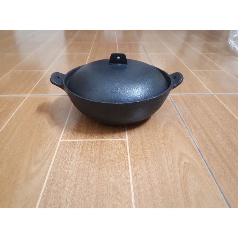 Nồi gang đúc kho thịt cá 18cm ( số 3 )