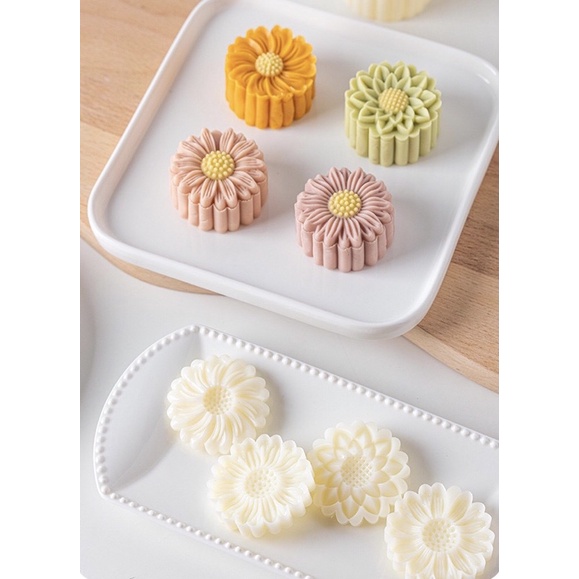 Khuôn nhấn trung thu hình Hoa  cho bánh 50gr