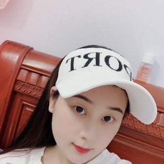 Mũ lưỡi chai len