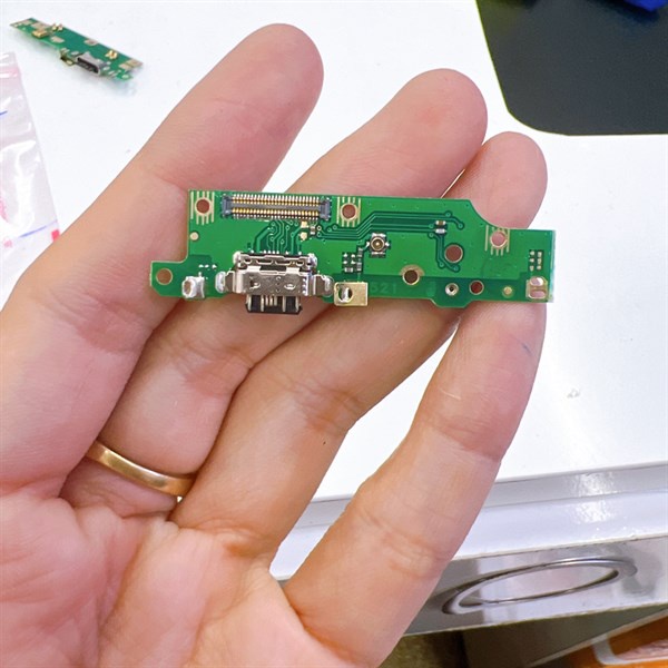 Cụm sạc Nokia 6.1