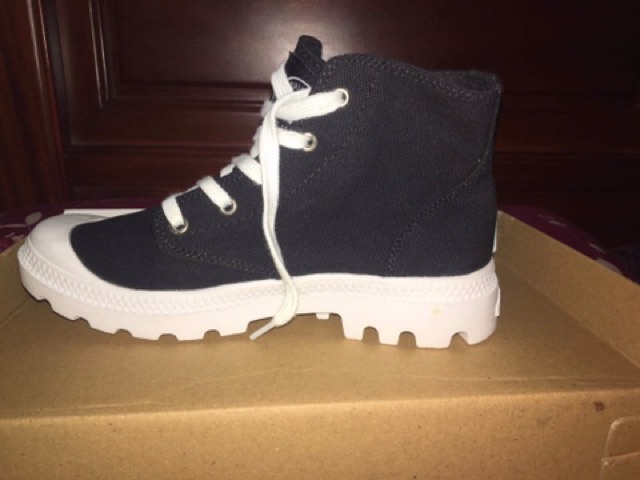 Giày thể thao Palladium