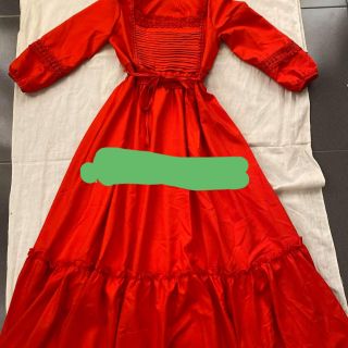 Đầm xòe đỏ vintage dáng dài