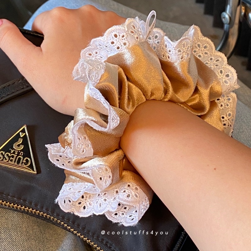 Đồ buộc tóc scrunchies nhung phối ren thiết kế✨