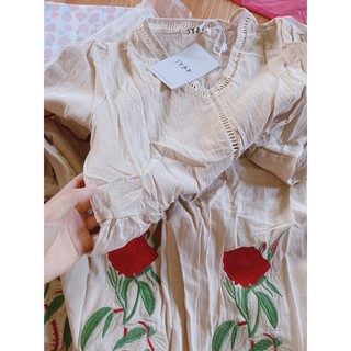 (có sẵn ) váy thêu hoa hồng
