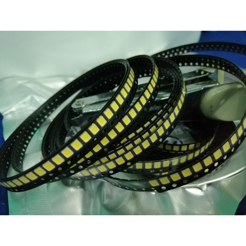 1000 Chíp led dán smd 2835  3030 1w,0.5W,0.2W sáng trắng, vàng nắng 3- 3.2V, 6V