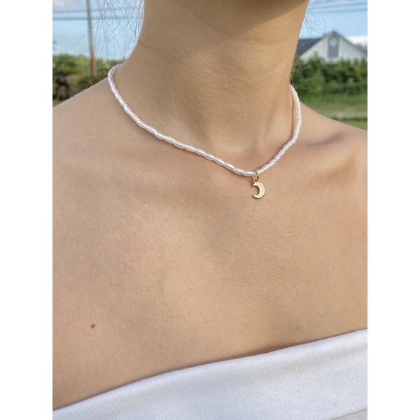 Vòng cổ nữ hạt gạo mặt dây mặt trăng Honniee
