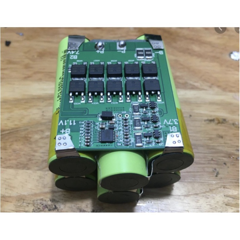 Khối pin Ryobi 12v , nhận sạc adaptor, dung lượng 4000mah