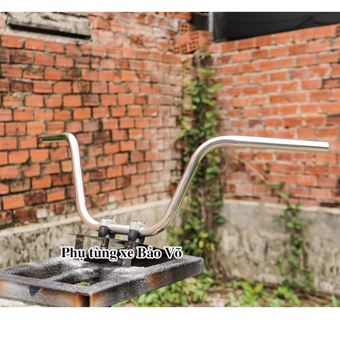 Ghi đông xe máy độ phong cách Bobber Dyna