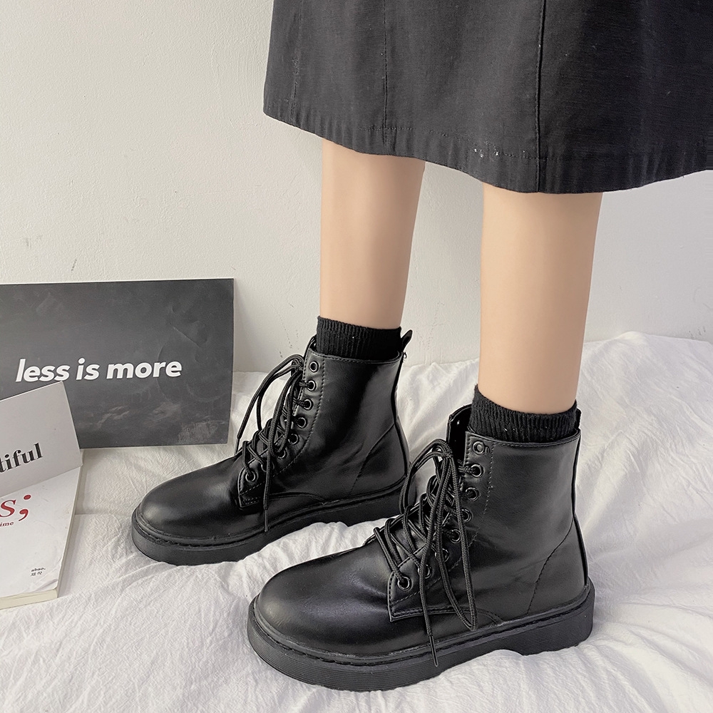 Giày bốt Martin thắt dây kiểu dáng thời trang | BigBuy360 - bigbuy360.vn