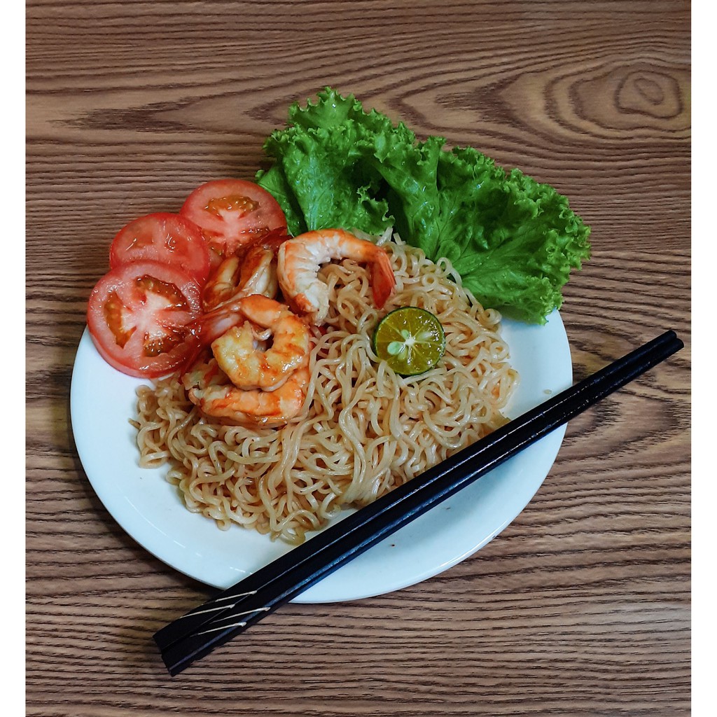 Chomp Chomp - Mì xào khô kiểu Indonesia, gói 70 gram, sản xuất và nhập khẩu từ Malaysia | BigBuy360 - bigbuy360.vn