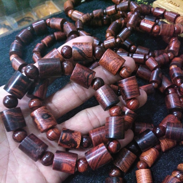 Vòng gỗ sưa đốt trúc 12li