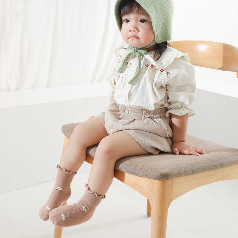 Đôi vớ cotton họa tiết hoa xinh xắn nhiều màu tùy chọn cho bé gái 0-5 tuổi