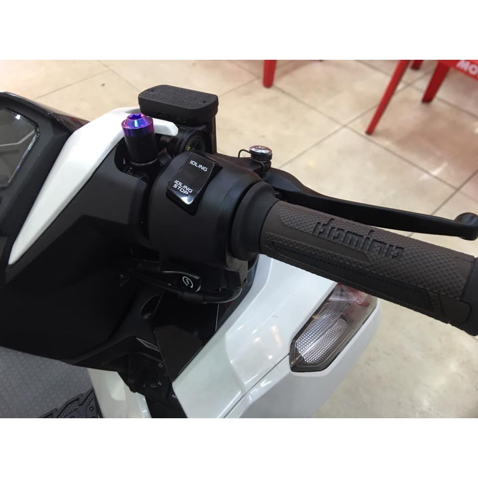 Ốc Titan chụp lỗ kính  070437