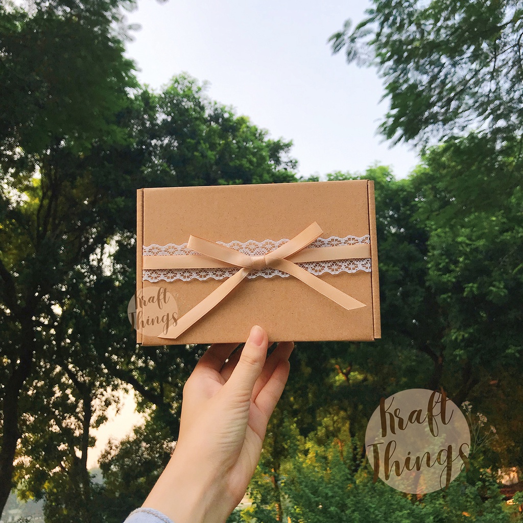 Hộp đựng quà kraft cỡ nhỏ - Hộp quà tặng sinh nhật, bạn gái, thầy cô kèm rơm lót H02