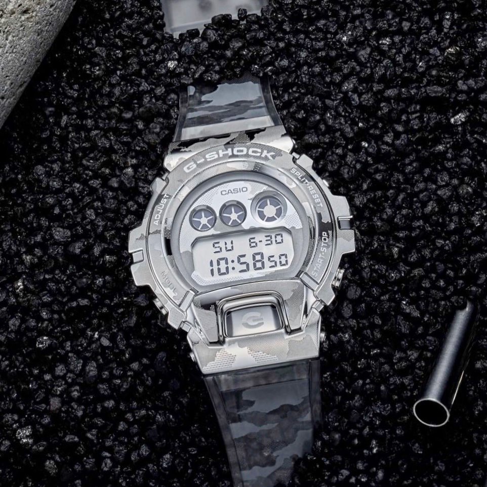Đồng Hồ Nam Dây Nhựa Casio G-Shock GM-6900SCM-1DR Chính Hãng GM-6900SCM-1