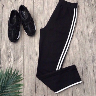 Quần legging sọc