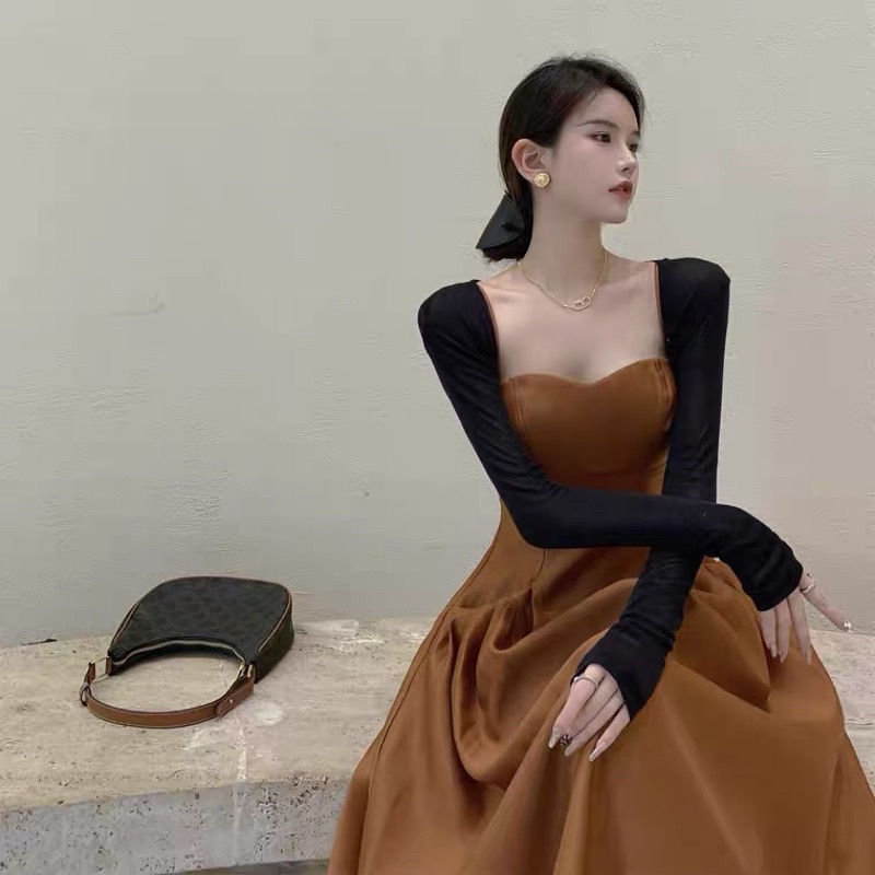 Tiara✨váy hai dây nâu tây có túi phong cách Pháp kèm áo khoác bịt tay