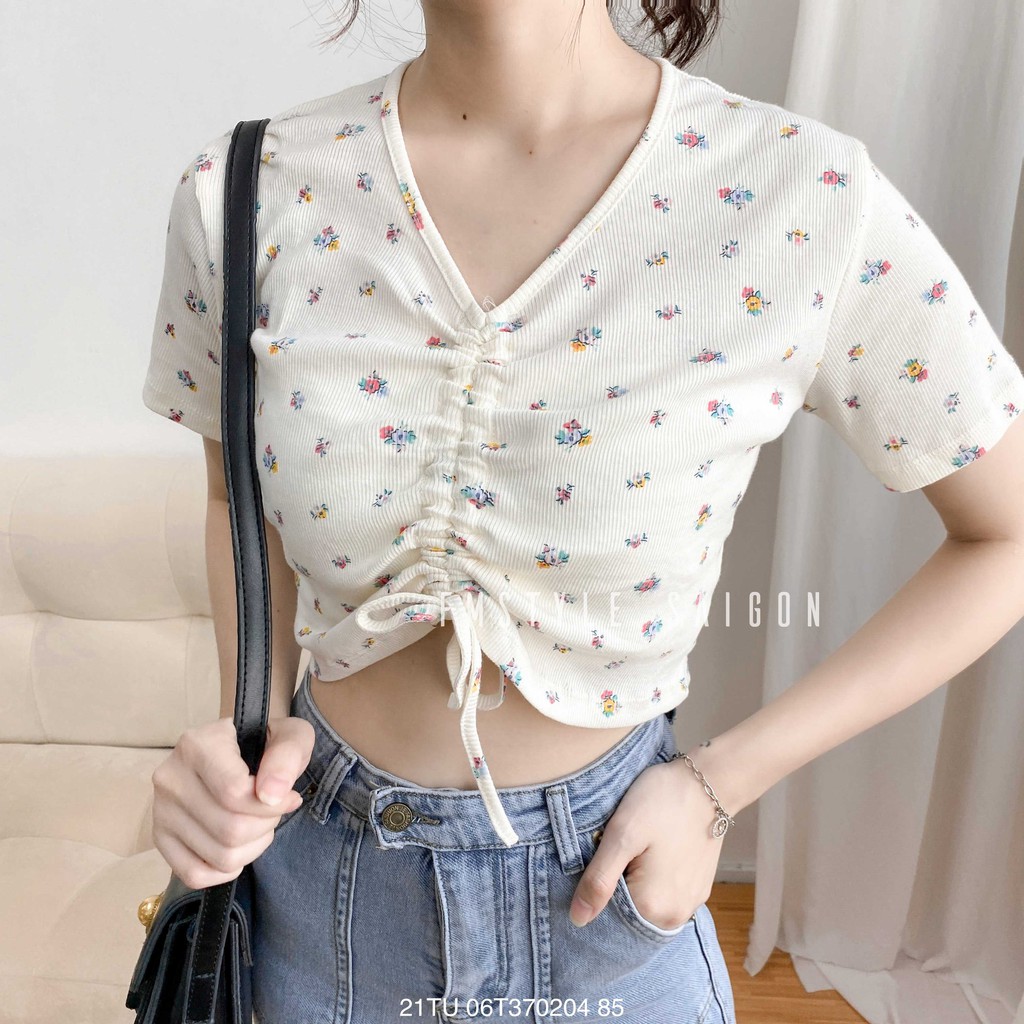 Áo hoa cổ tim rút ngực crop ulzzang thời trang nữ Fmstyle Saigon 21TU06T370204