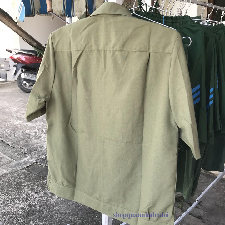 Áo bay nam ngắn tay màu cỏ úa | BigBuy360 - bigbuy360.vn