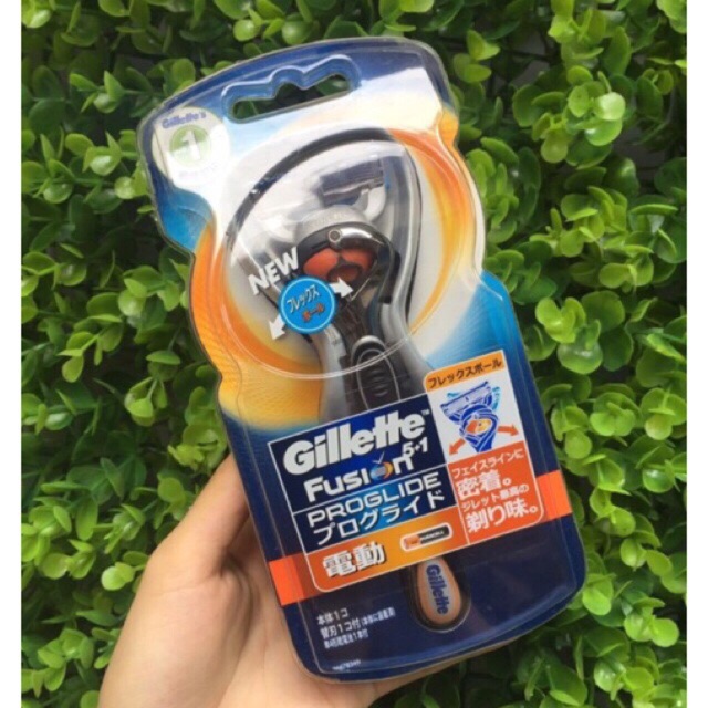 Dao cạo râu 5 lưỡi  GILLETTE FUSION 5+1 NHật bản ( hàng nội địa)