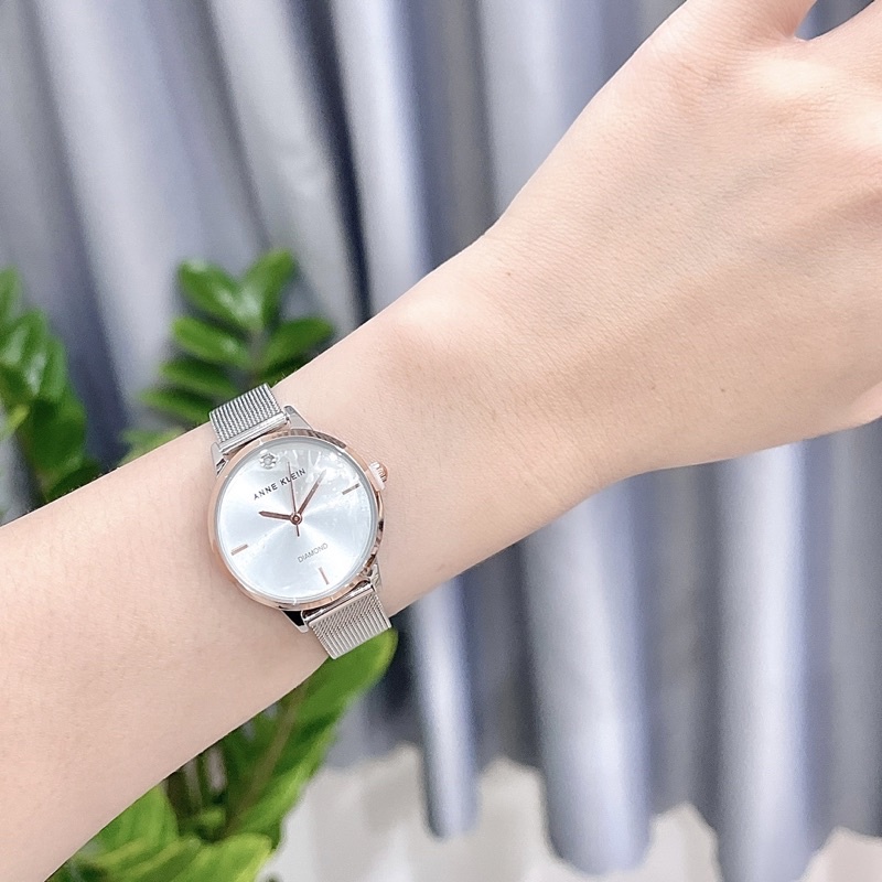 Đồng hồ nữ ANNE KLEIN model AK/3547SVRT dây mesh tone bạc silver trẻ trung