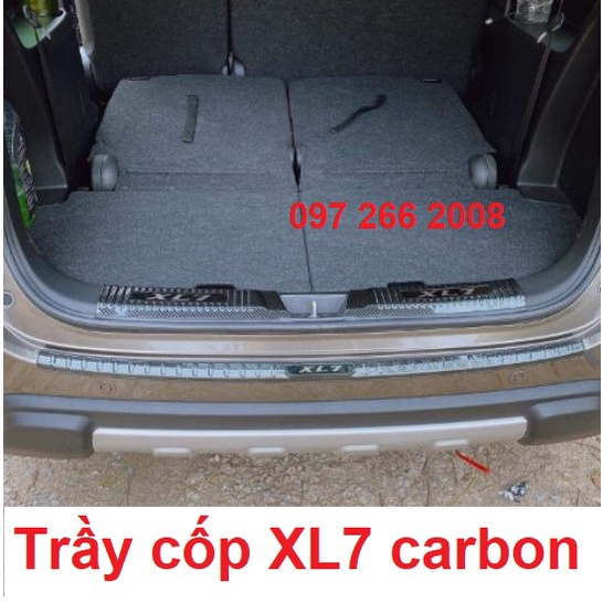Ốp chống trầy cốp trong, ngoài CARBON xe Suzuki XL7 2020 2021 2022 mẫu cacbon cao cấp