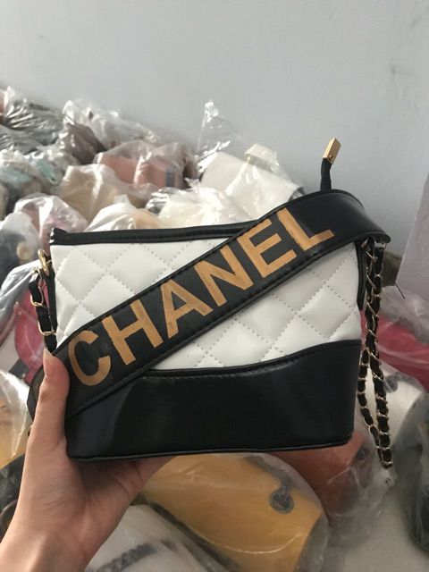 Túi Ngọc Trinh Chael, túi đeo chéo siêu sang