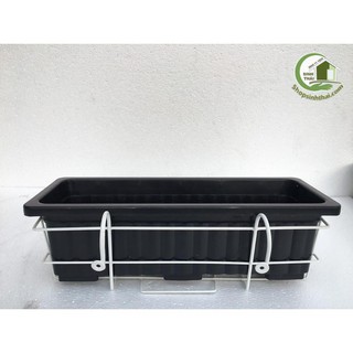 Bộ chậu nhựa trồng rau và kệ treo ban công màu đen 64cm x  22 cm