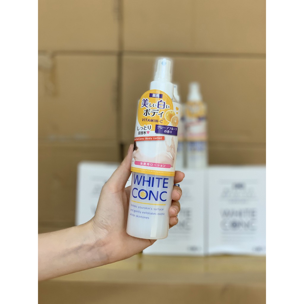 Lotion xịt trắng da White Conc Vitamin C 245ml Nhật