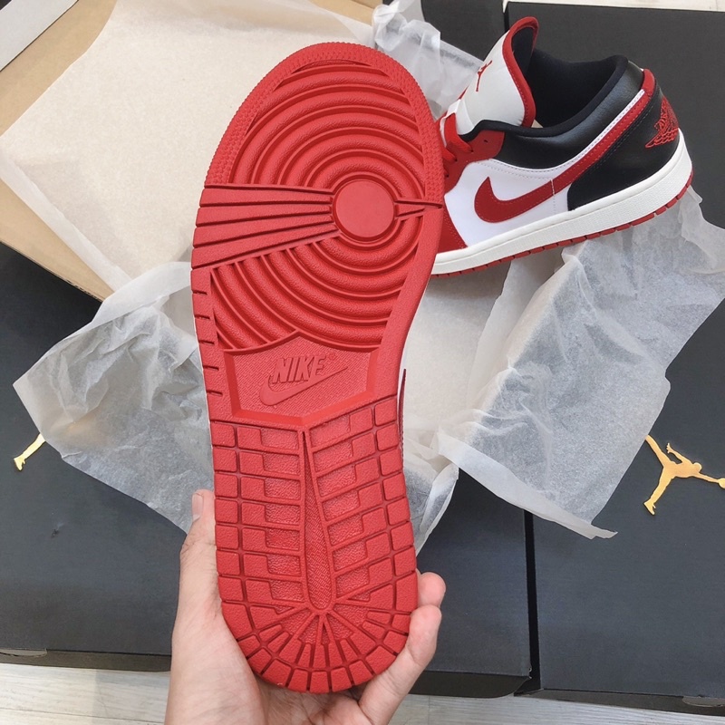 [Chính Hãng ] Giày Jordan 1 cổ thấp &quot;Chicago / Reverse Black Toe&quot; (DC0774-160) màu hot thị trường
