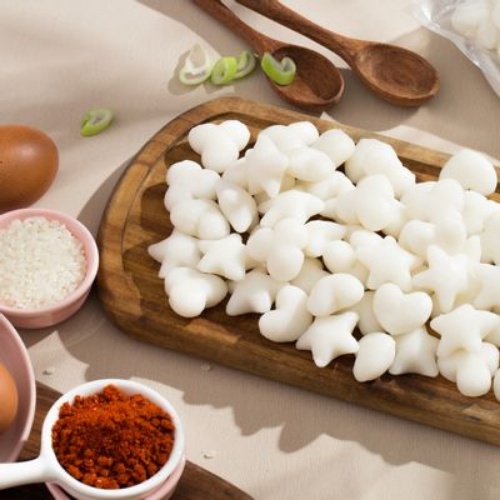 Bánh Gạo Tokbokki Hàn Quốc Yopokki Hoa Sao Tim Vị Phomai Gói 97g