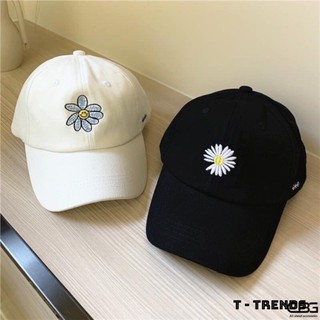 Mũ hoa cúc peaceminusone một trong những mũ lưỡi trai và nón kết cực hot hiện nay