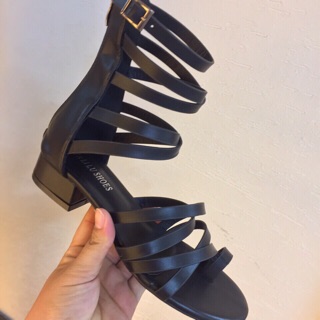 Sandal chiến binh