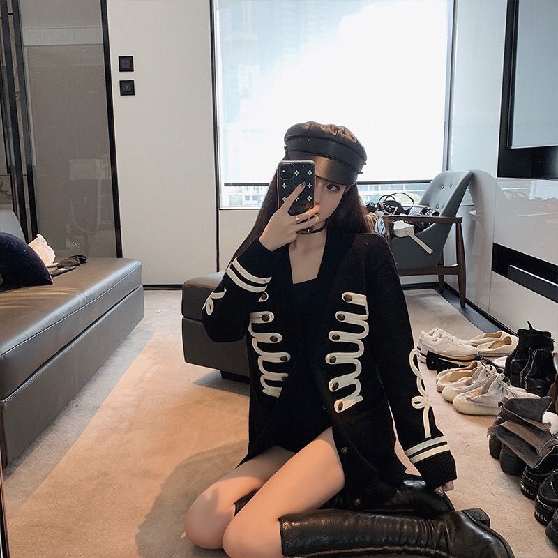 Áo khoác cardigan dệt kim màu đen/trắng phong cách retro thời trang mùa thu 2021 cho nữ