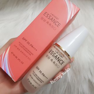 Kem nền essance đỏ 60ml