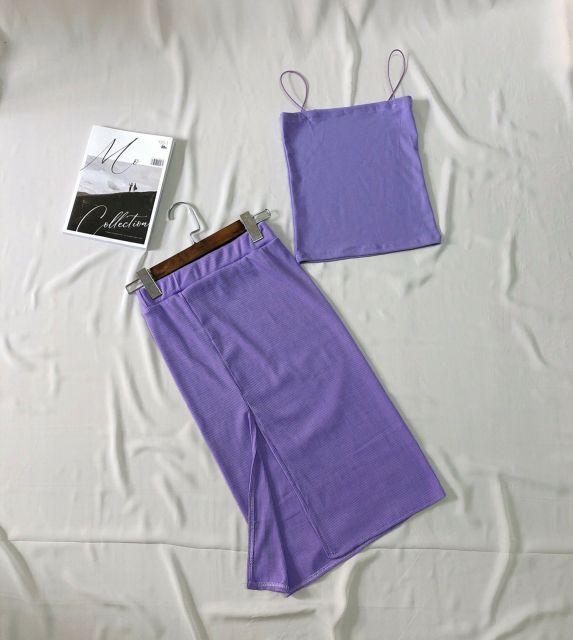 Chân váy xẻ tà lưng cao thun gân co giãn. | BigBuy360 - bigbuy360.vn