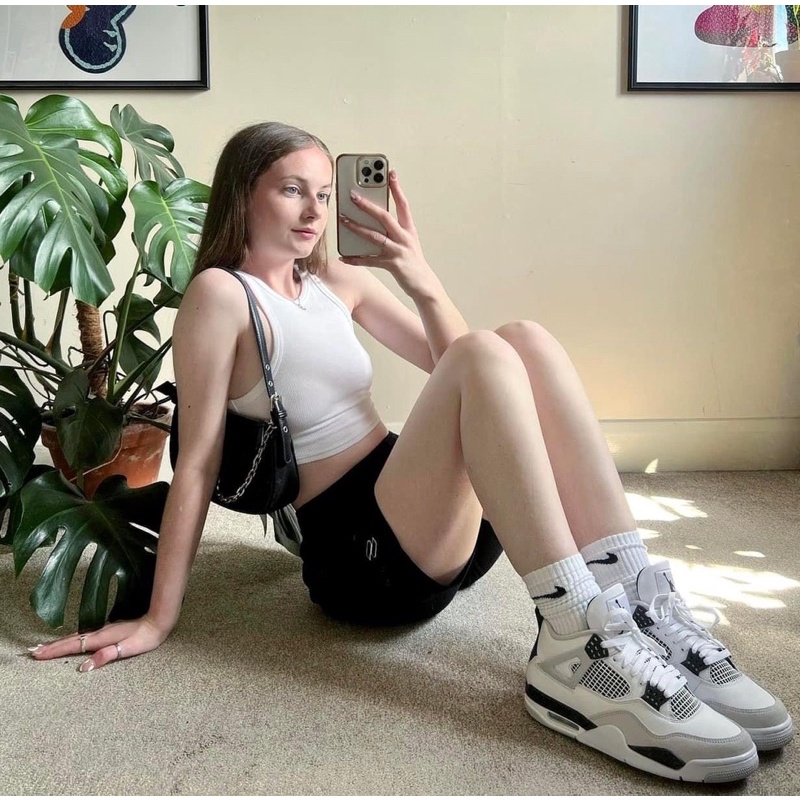 Giày Thể Thao 𝐀𝐢𝐫 𝐉𝐨𝐫𝐝𝐚𝐧 𝟒 𝐑𝐞𝐭𝐫𝐨 “𝐌𝐢𝐥𝐢𝐭𝐚𝐫𝐲 𝐁𝐥𝐚𝐜𝐤  giầy sneaker nam nữ siêu hot