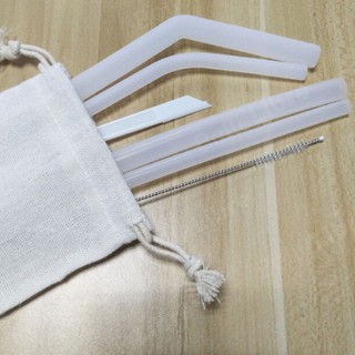Bộ 4 ống hút silicon kèm cọ rửa
